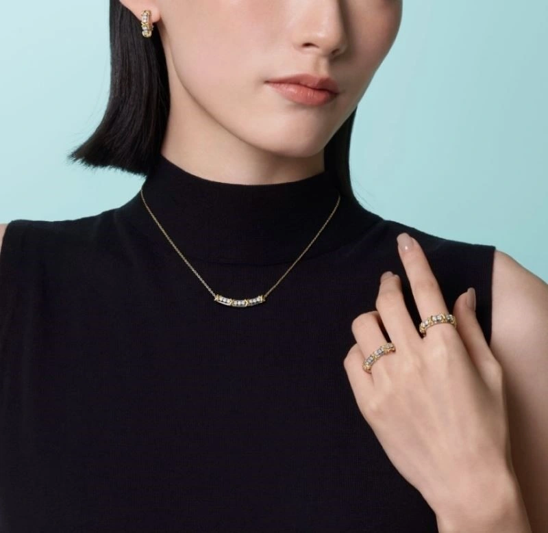 Tailored Tiffany Earrings 253226