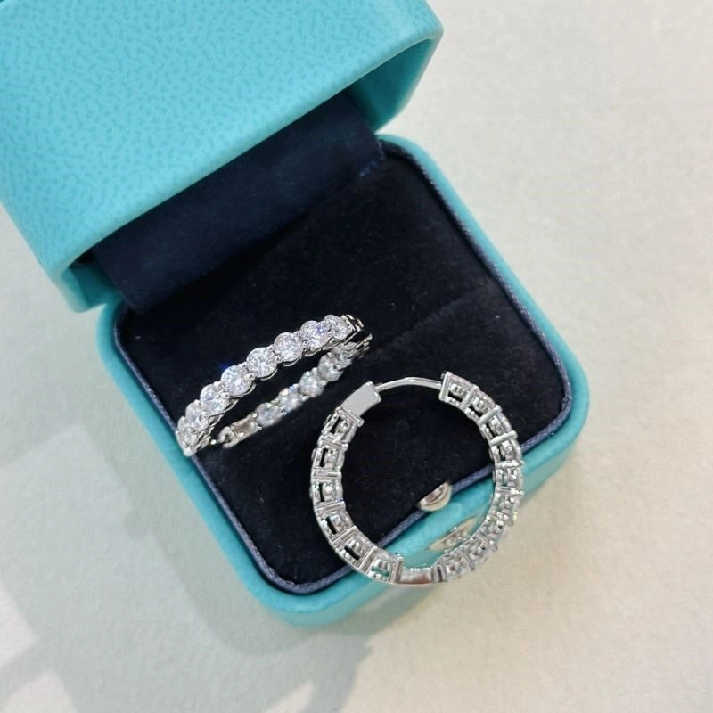 Tiffany Earrings MoistureWicking 253126