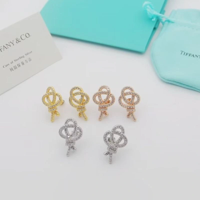 Tiffany Earrings SoftTouch 253158