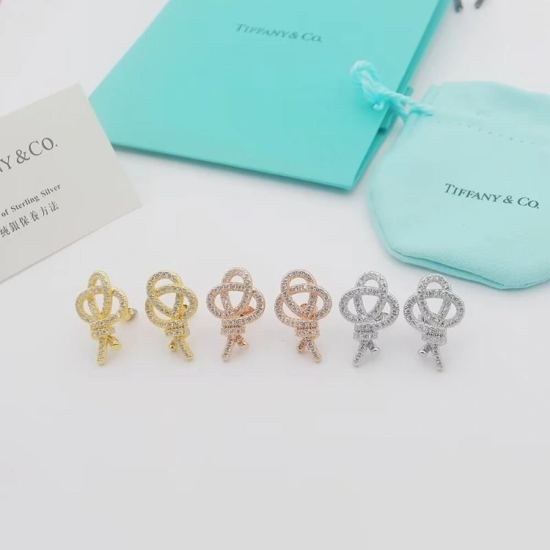 Tiffany Earrings SoftTouch 253158