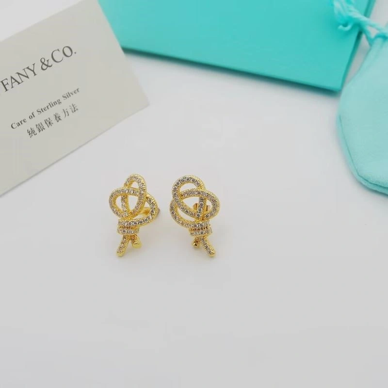 Tiffany Earrings SoftTouch 253158