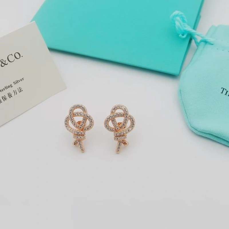 Tiffany Earrings SoftTouch 253158