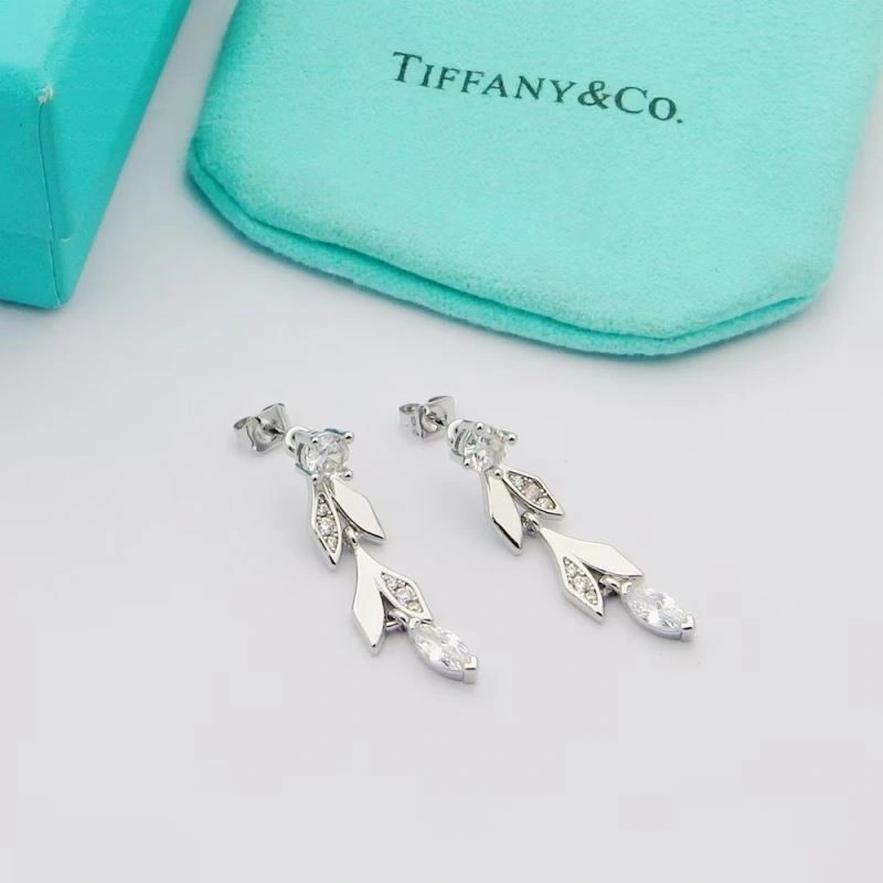 Lightweight Tiffany Earrings 253141