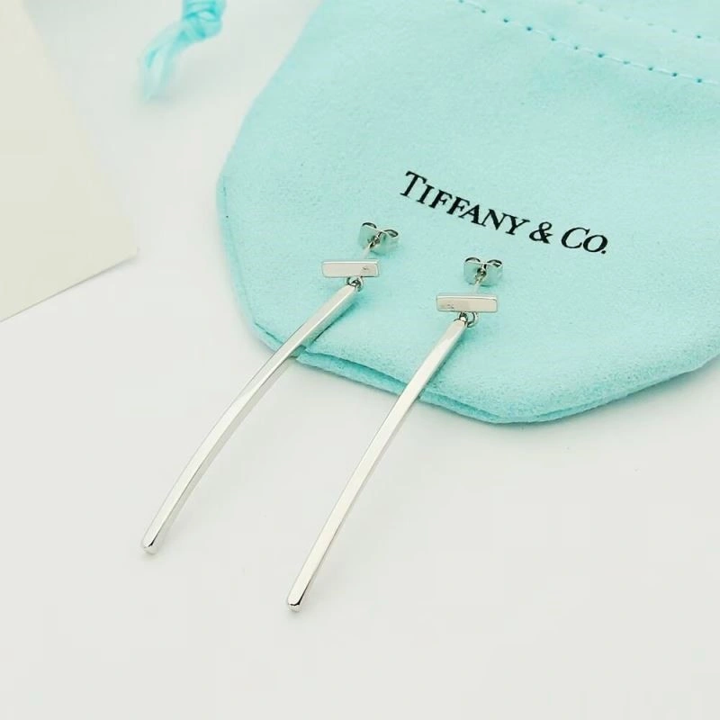 Tiffany Earrings Functional 253139