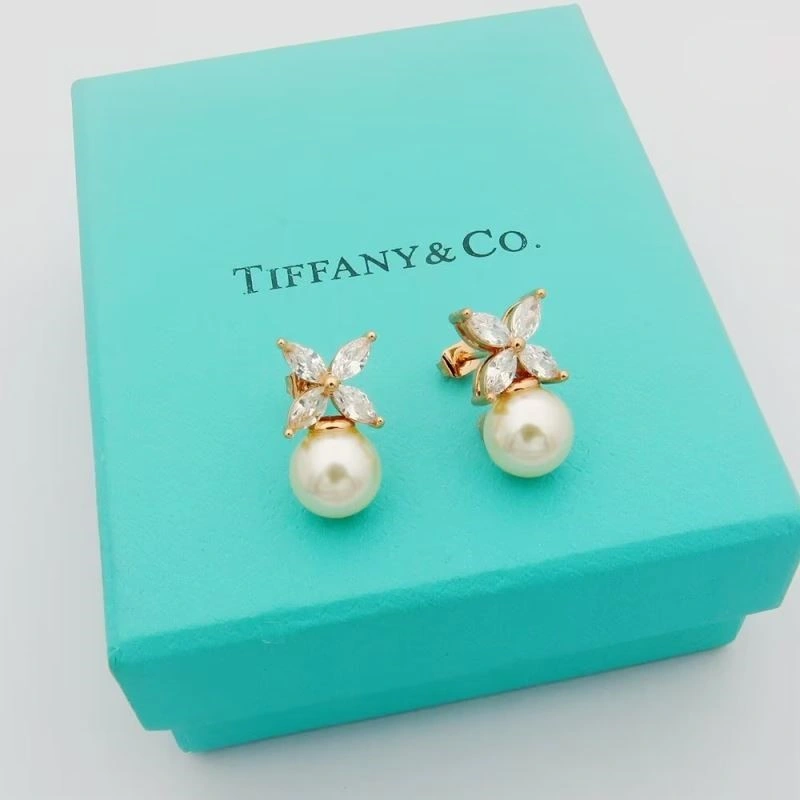 Functional Tiffany Earrings 253128