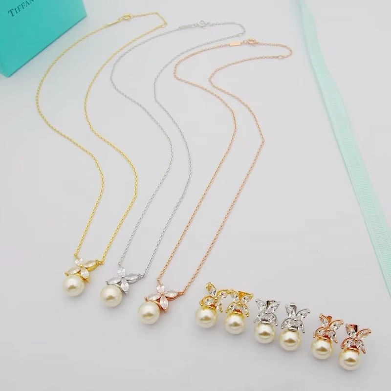 Functional Tiffany Earrings 253128