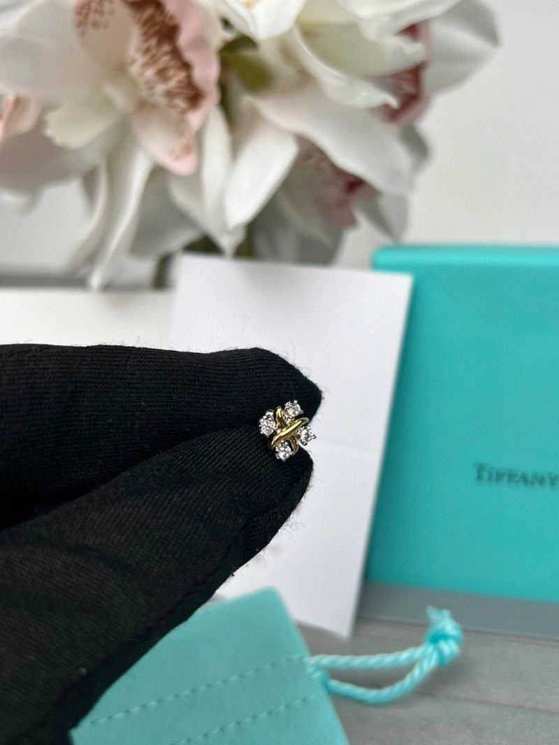 MoistureWicking Tiffany Earrings 253117