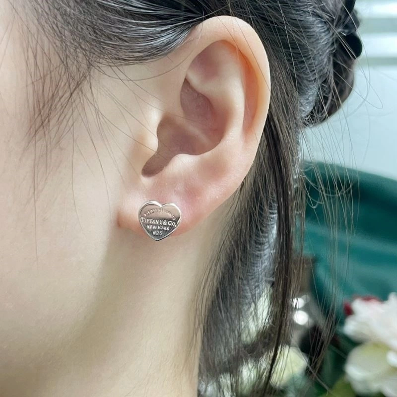 Resilient Tiffany Earrings 252713