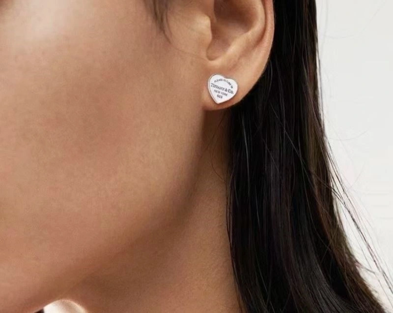 Resilient Tiffany Earrings 252713