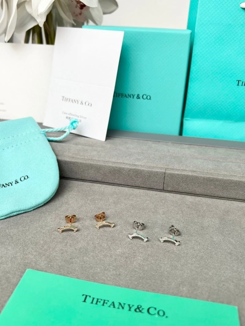 Tiffany Earrings SoftTouch 252689