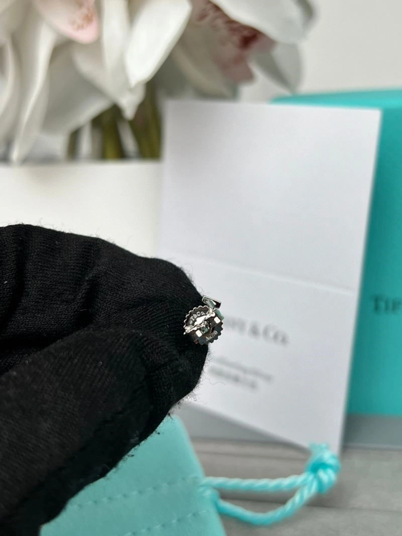 Tiffany Earrings SoftTouch 252689