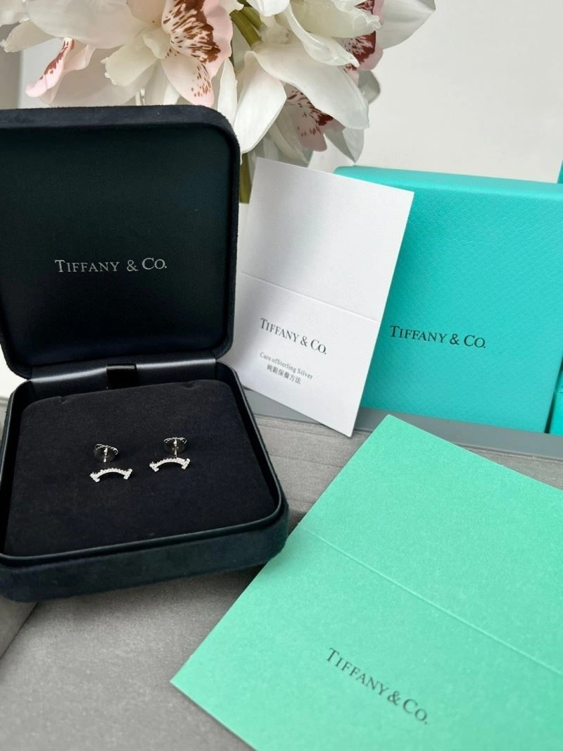 Tiffany Earrings SoftTouch 252689