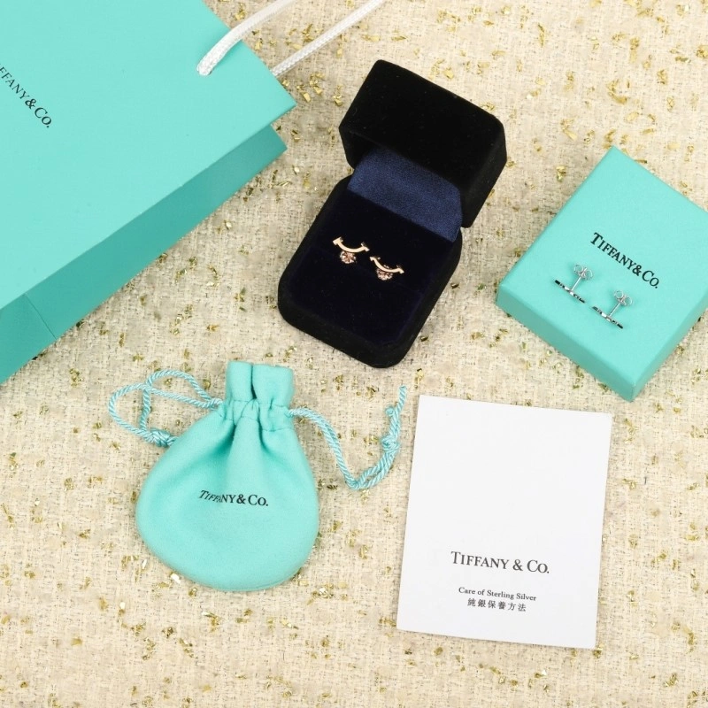 Tiffany Earrings MoistureWicking 252571