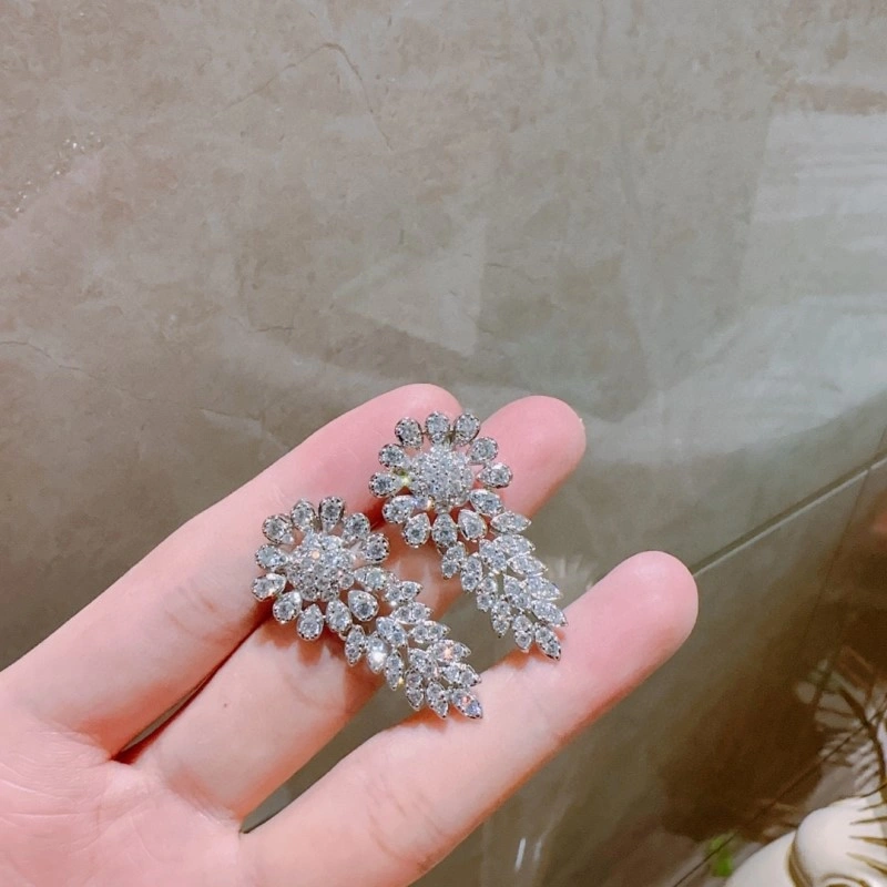 Tiffany Earrings Snug 252370