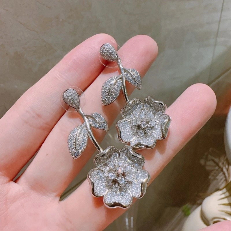 Supportive Tiffany Earrings 252366