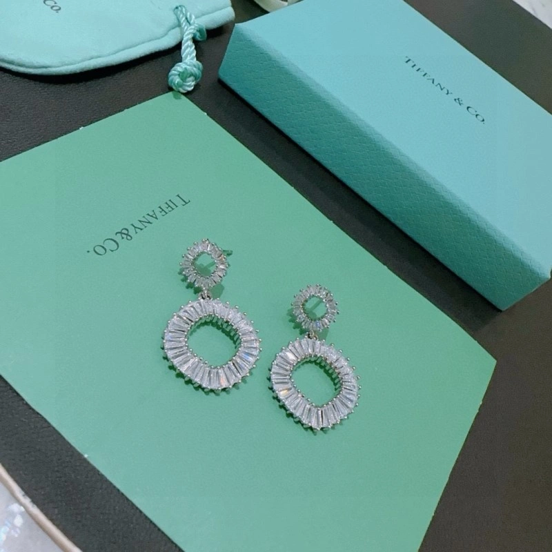 Tiffany Earrings ModernLook 252356