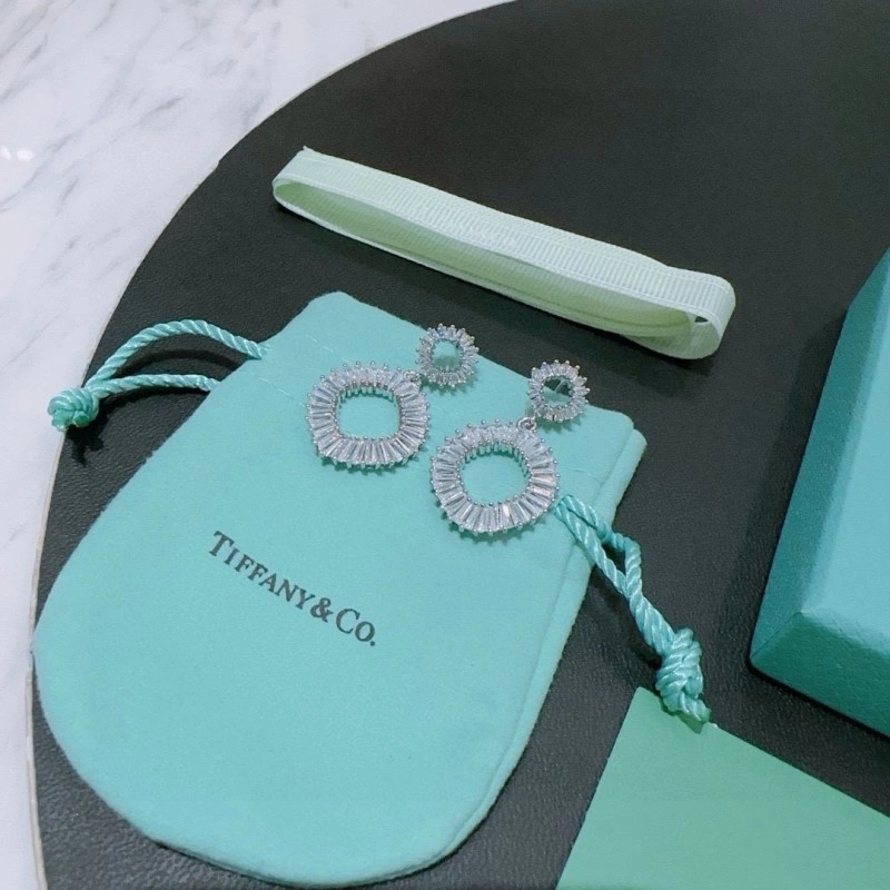 Tiffany Earrings ModernLook 252356