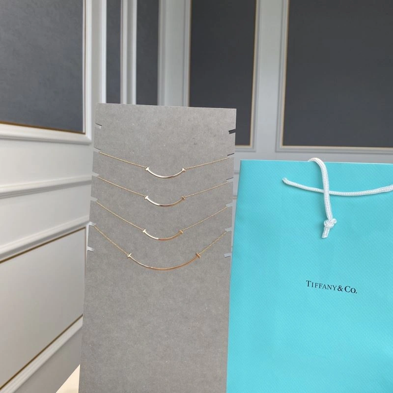 Sustainable Tiffany Necklaces 253864