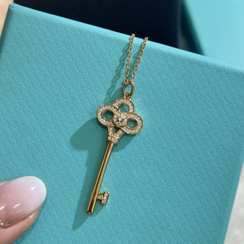 RelaxedFit Tiffany Necklaces 253888