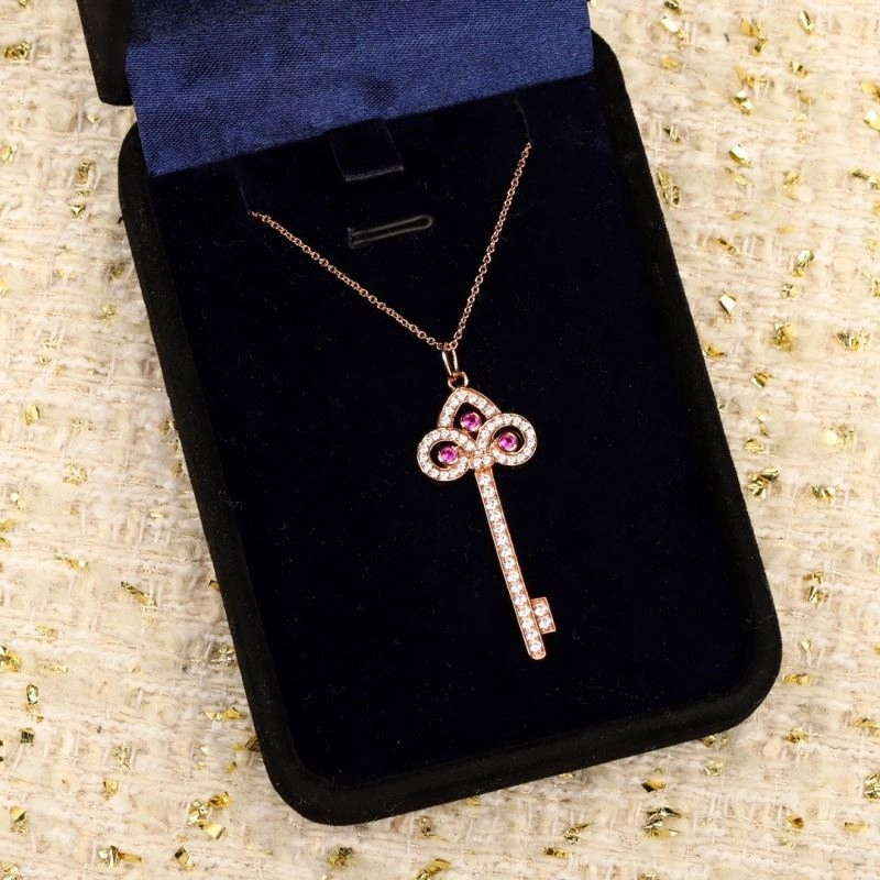 Tiffany Necklaces Breathable 253875