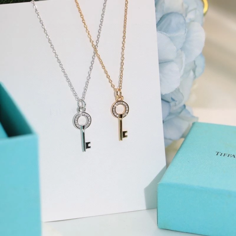 Tiffany Necklaces Soft 253949