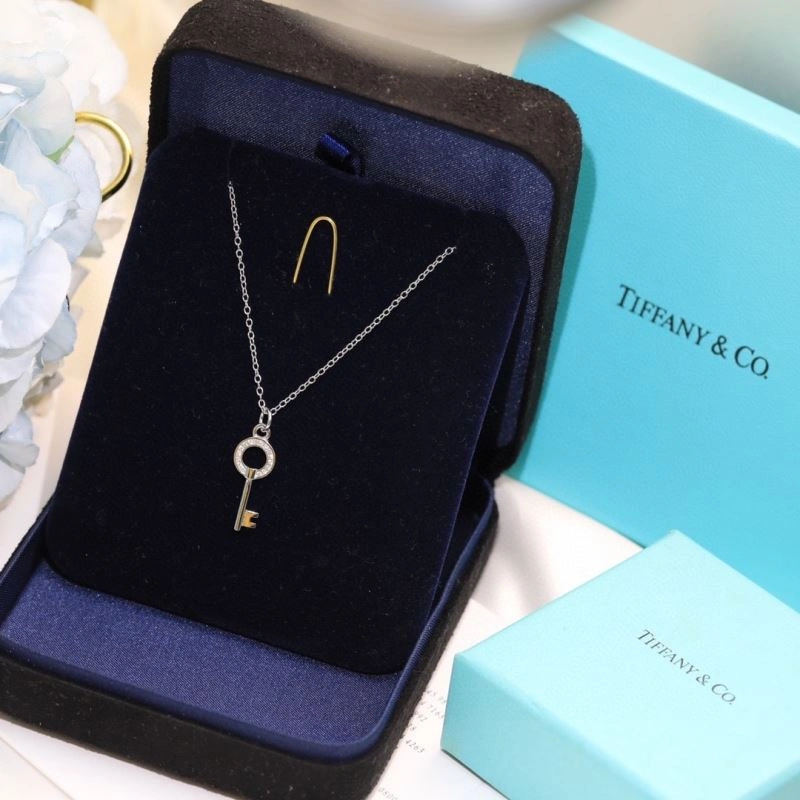 Tiffany Necklaces Soft 253949