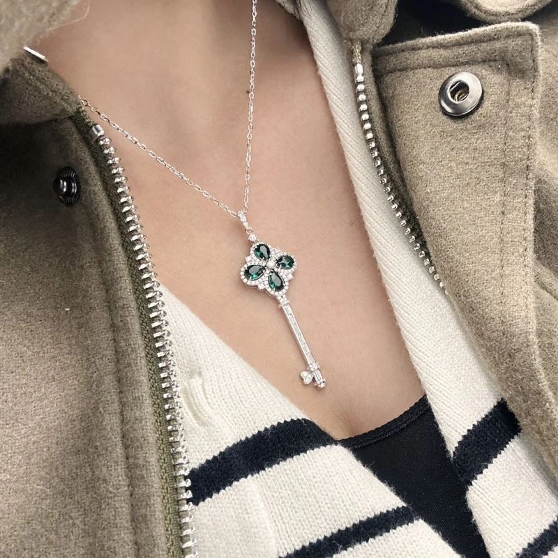 Tiffany Necklaces Classic 253969
