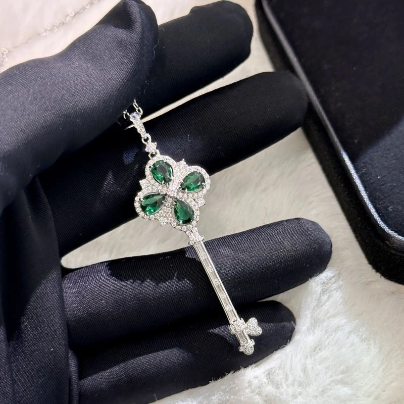 Tiffany Necklaces Classic 253969