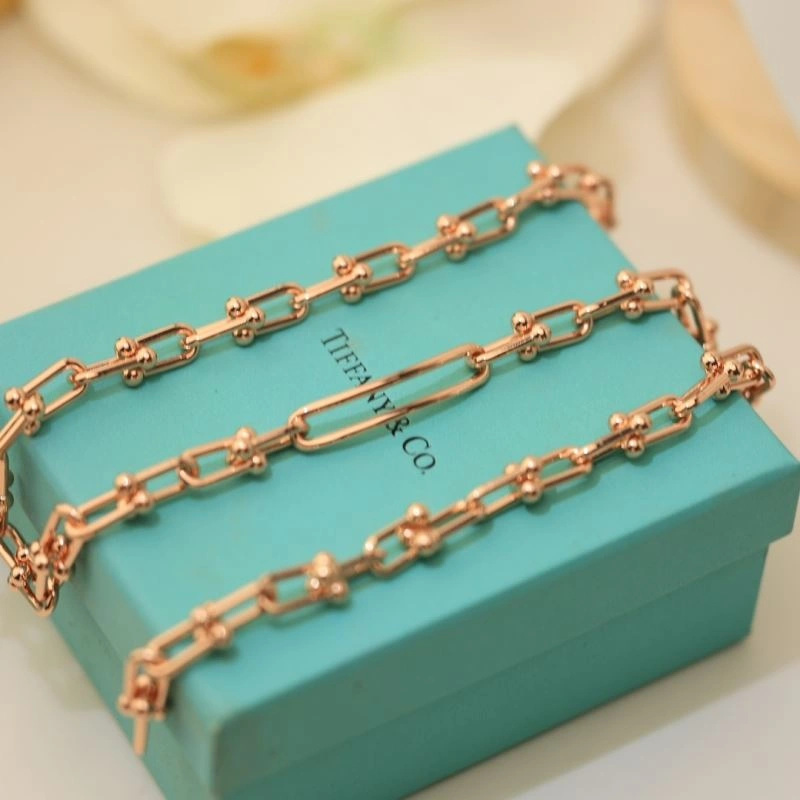 Comfortable Tiffany Necklaces 253933