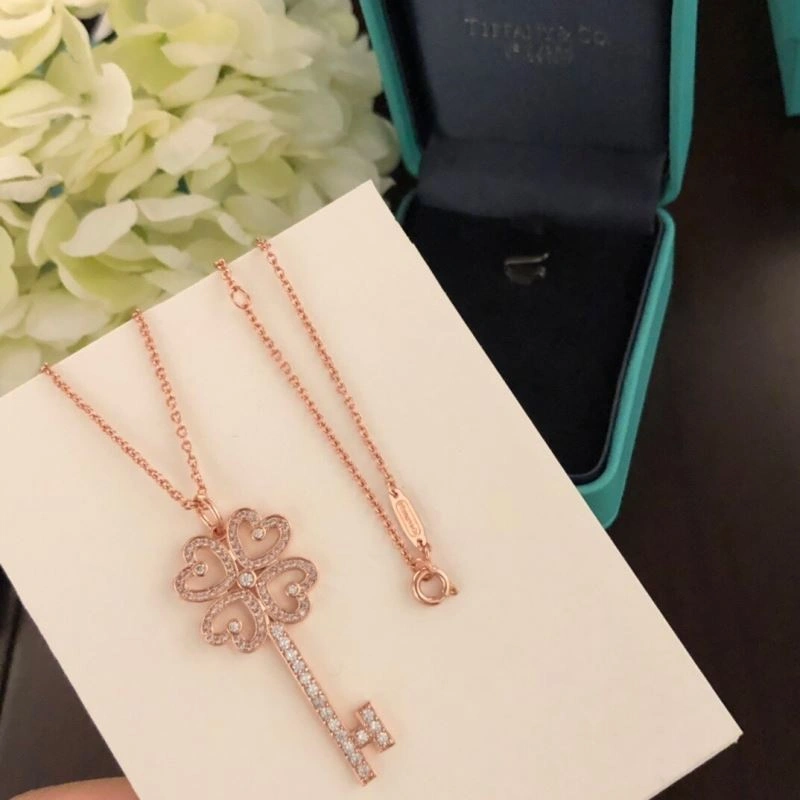 Tiffany Necklaces WeatherProof 253929