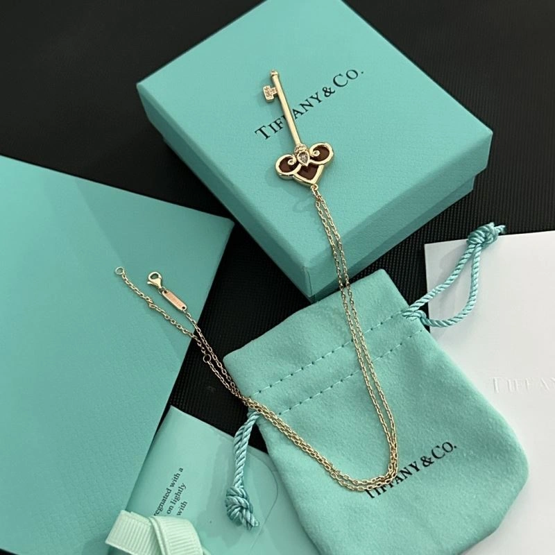 MoistureWicking Tiffany Necklaces 253925