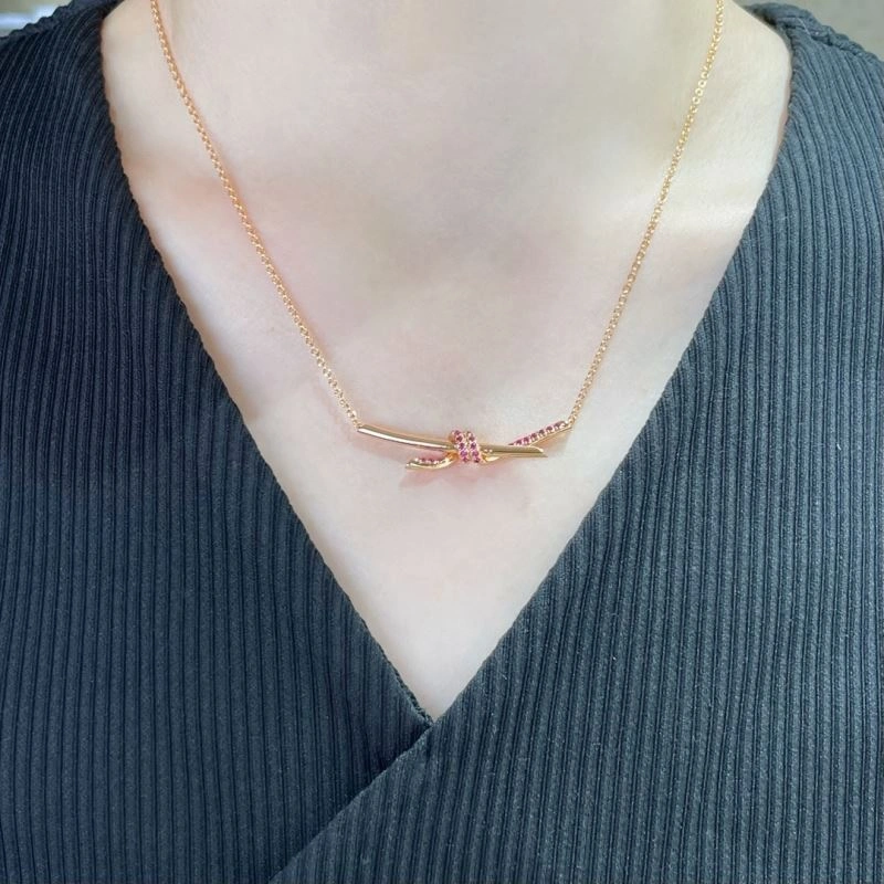EyeCatching Tiffany Necklaces 253743