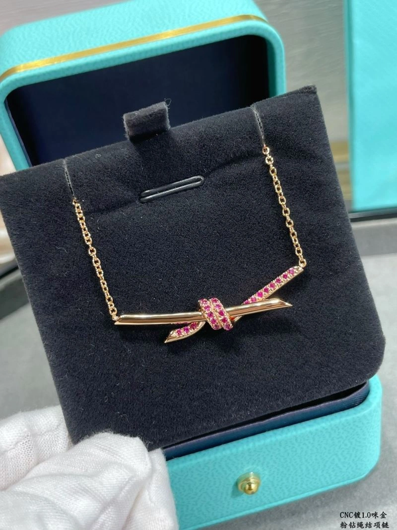 EyeCatching Tiffany Necklaces 253743