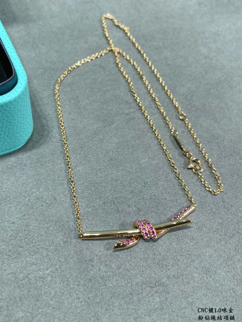 EyeCatching Tiffany Necklaces 253743