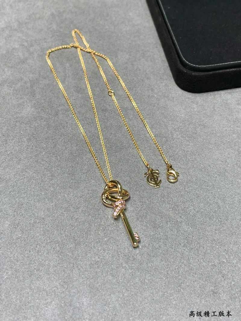 Tiffany Necklaces Lightweight 253769