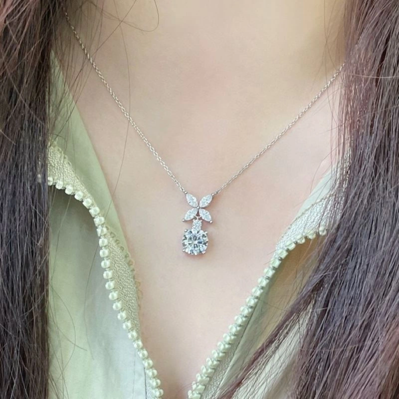 Neat Tiffany Necklaces 253771