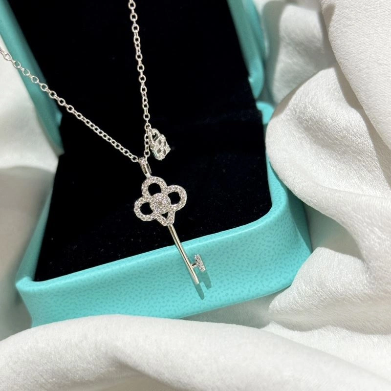SportInspired Tiffany Necklaces 253753