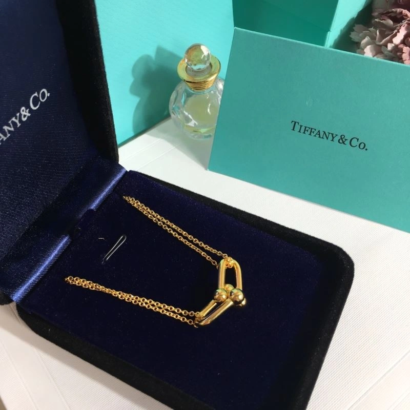 Minimalist Tiffany Necklaces 253741