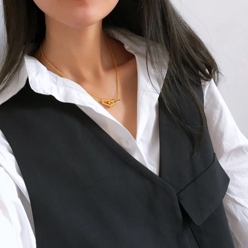 Minimalist Tiffany Necklaces 253741