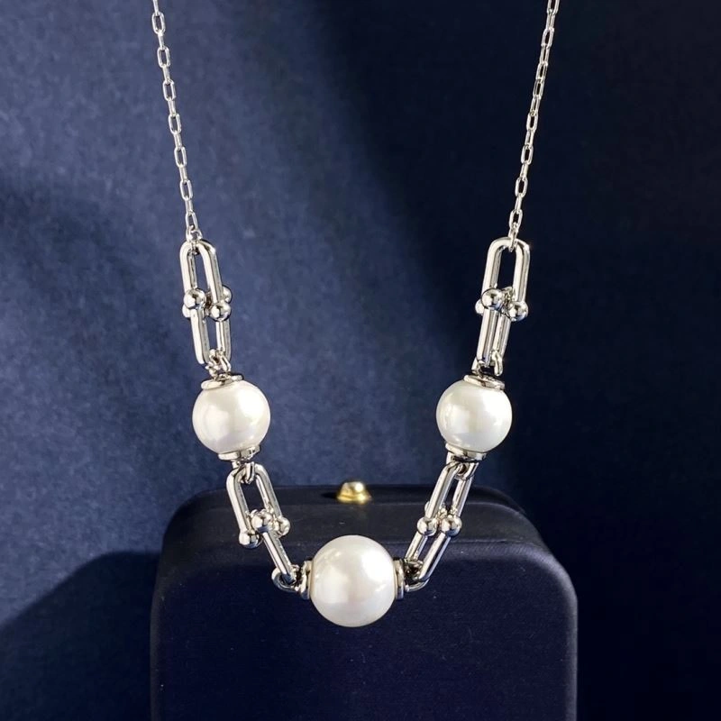 Contemporary Tiffany Necklaces 253740