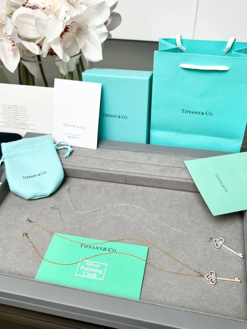 GoAnywhere Tiffany Necklaces 253734