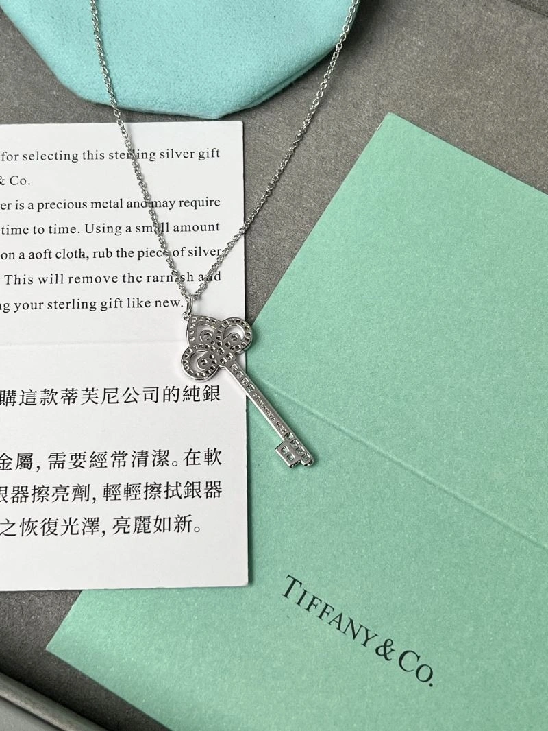 GoAnywhere Tiffany Necklaces 253734