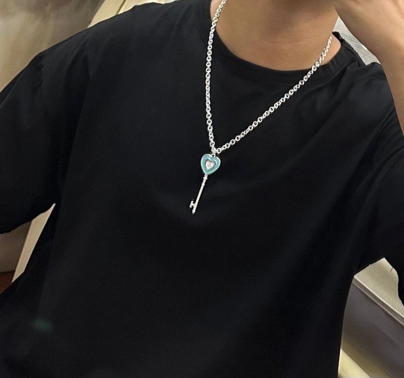 UrbanChic Tiffany Necklaces 253467