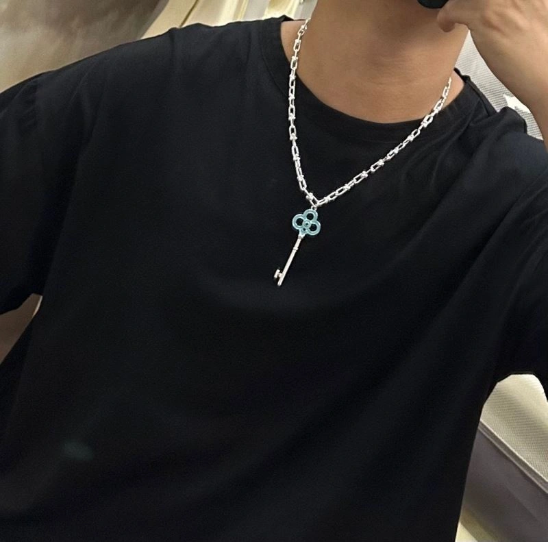 Tiffany Necklaces Breathable 253469