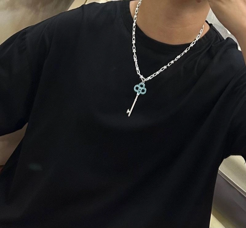 Tiffany Necklaces Breathable 253469