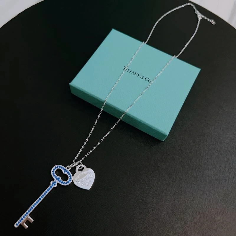 Tiffany Necklaces SoftTouch 253447