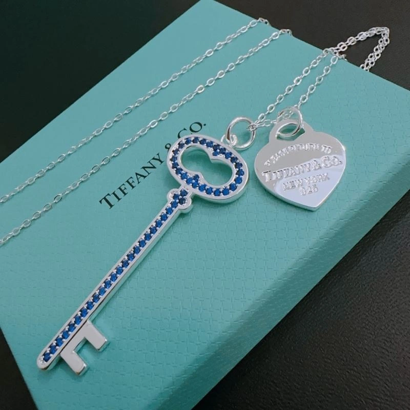 Tiffany Necklaces SoftTouch 253447