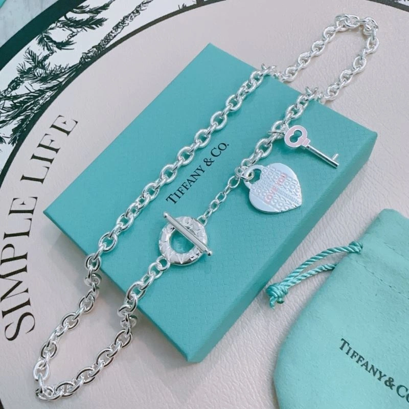 Sophisticated Tiffany Necklaces 253330