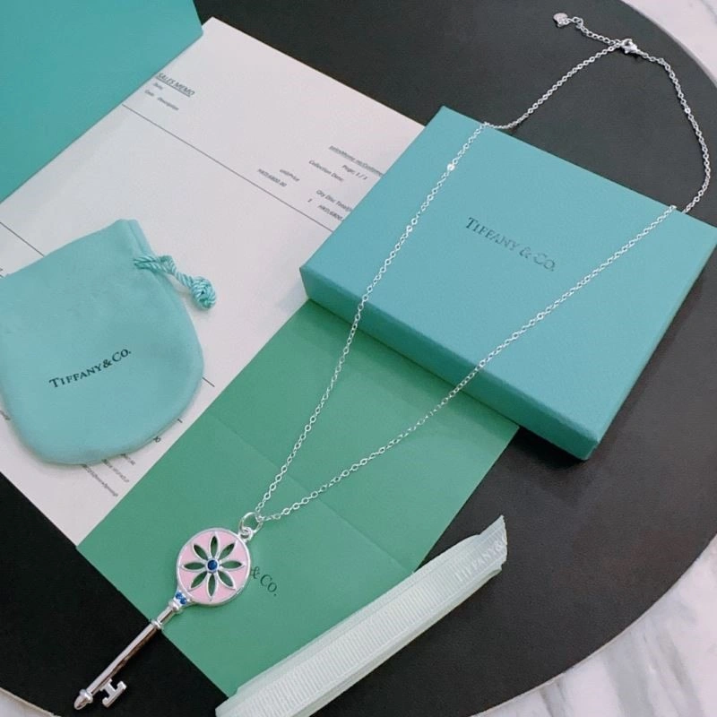 Youthful Tiffany Necklaces 253092