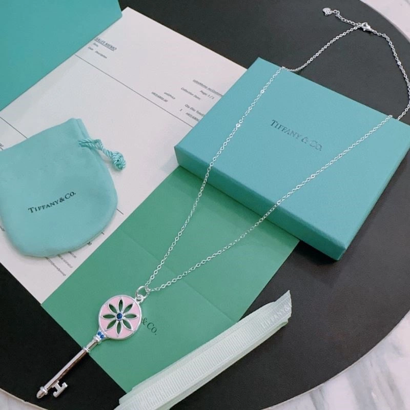 Youthful Tiffany Necklaces 253092